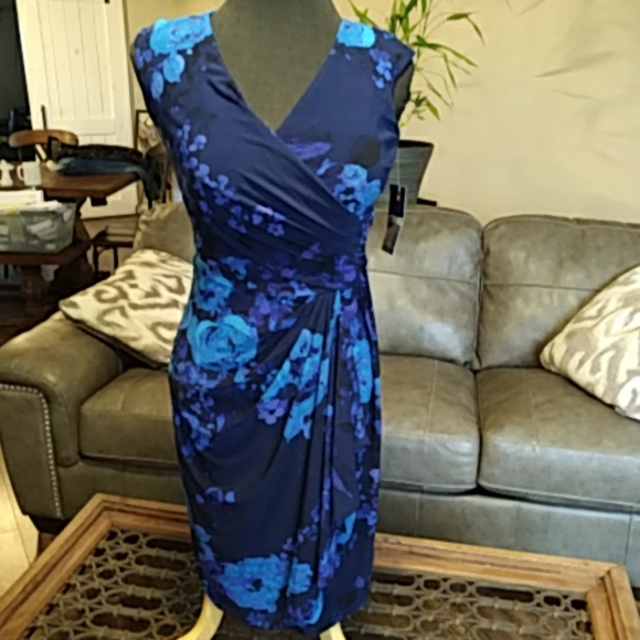 Chaps floral dress size 4 from Macy's. Size small